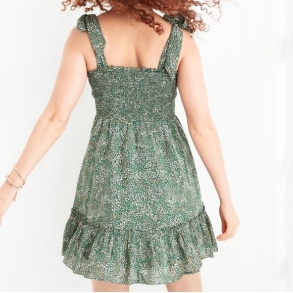 Sz L women Arie dress green  Floral Print Shirred Tie Shoulder Frill Trim Cami - Picture 2 of 6